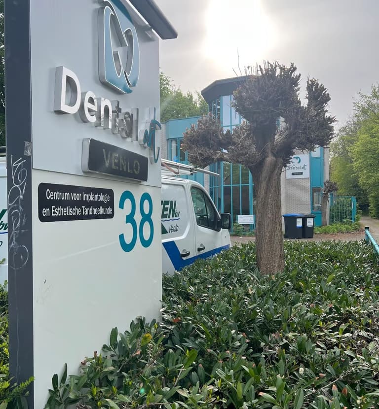 Dental Art Venlo — interior and exterior photography