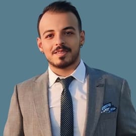 Umut Çağdaş Ateş, Dentist at Dental Art Alanya